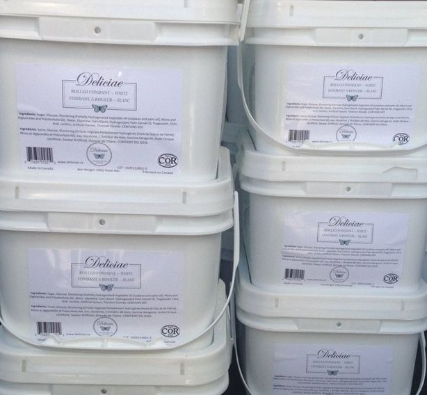 Deliciae White Rolled Fondant - Various Sizes